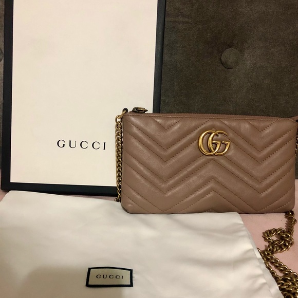 ❣️SOLD❣️Gucci Marmont mini matelasse chain bag - Picture 2 of 6